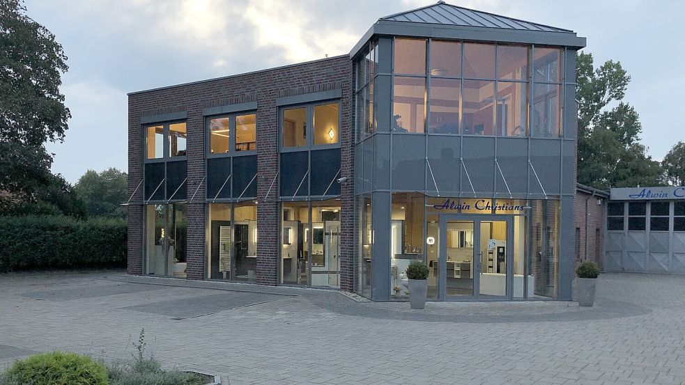 Das Gebäude der Alwin Christians GmbH in Ihlow: Moderne Energiekonzepte und gute Beratung.