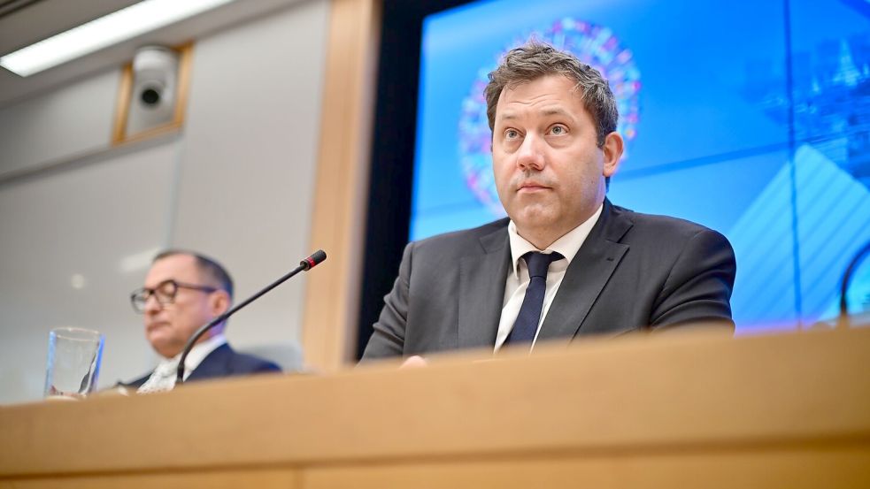 Finanzminister Klingbeil sieht massive Auswirkungen des Iran-Kriegs auf das Wachstum in Deutschand. Foto: Sebastian Christoph Gollnow/dpa