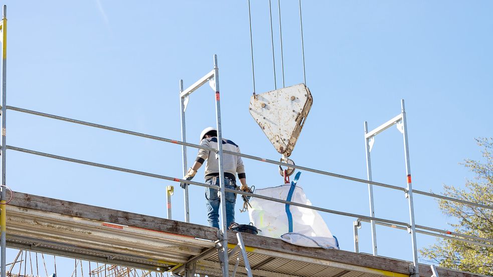 Bauen, bauen, bauen: Stadtbaurat Thimo Weitemeier hofft, dass es in Osnabrück dank Bauturbo bald schneller geht. Foto: Svea Carlsen