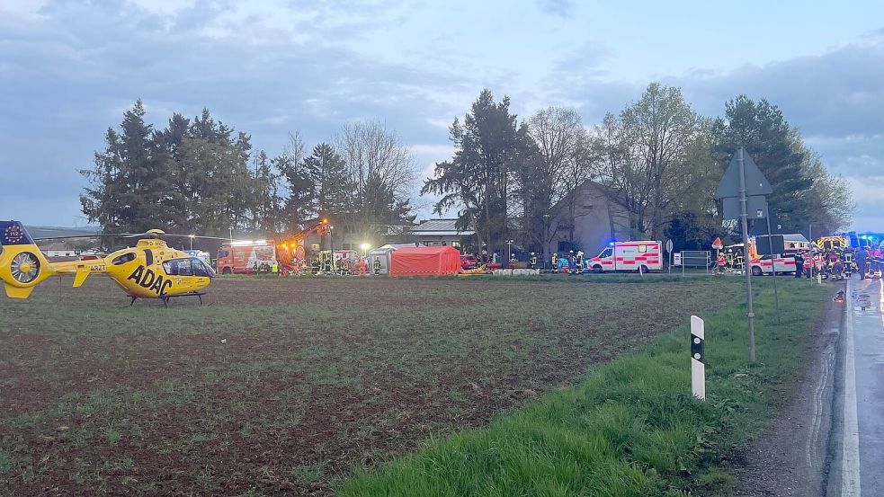 Nach dem tödlichen Unfall in der Lederfabrik ermitteln Experten die Ursache. Foto: Sascha Ditscher/dpa
