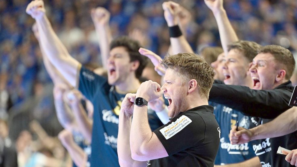 Trainer Markus Pütz feiert den größten Erfolg in der Vereinsgeschichte des BHC. Foto: Federico Gambarini