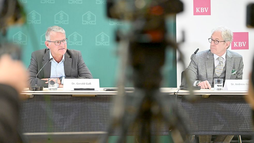 Die Chefs von Kassenärzten und Klinikbranche warnen vor längeren Wartezeiten. Foto: Markus Lenhardt