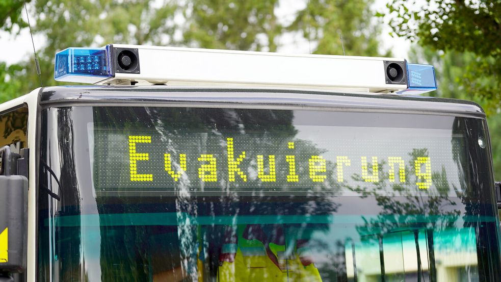 In Bremen-Farge sind zwei mutmaßliche Weltkriegs-Blindgänger entdeckt worden. Für die Entschärfung müssen am Sonntag rund 2000 Menschen ihre Wohnungen verlassen. Foto: www.imago-images.de