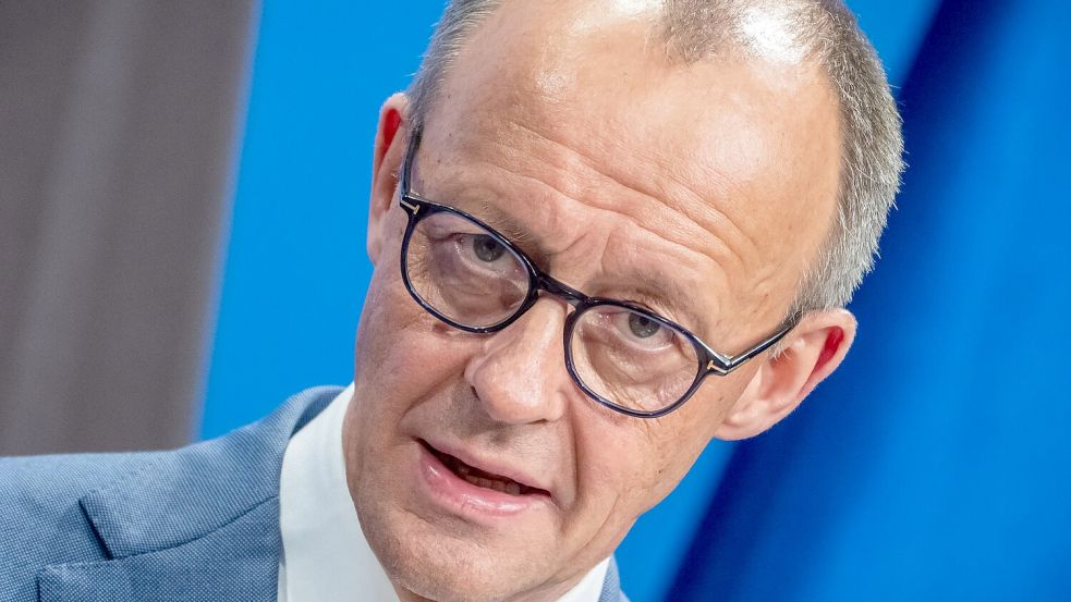 Bundeskanzler Friedrich Merz wird zum Abschluss des Petersberger Klimadialogs erwartet. (Archivbild) Foto: Michael Kappeler/dpa