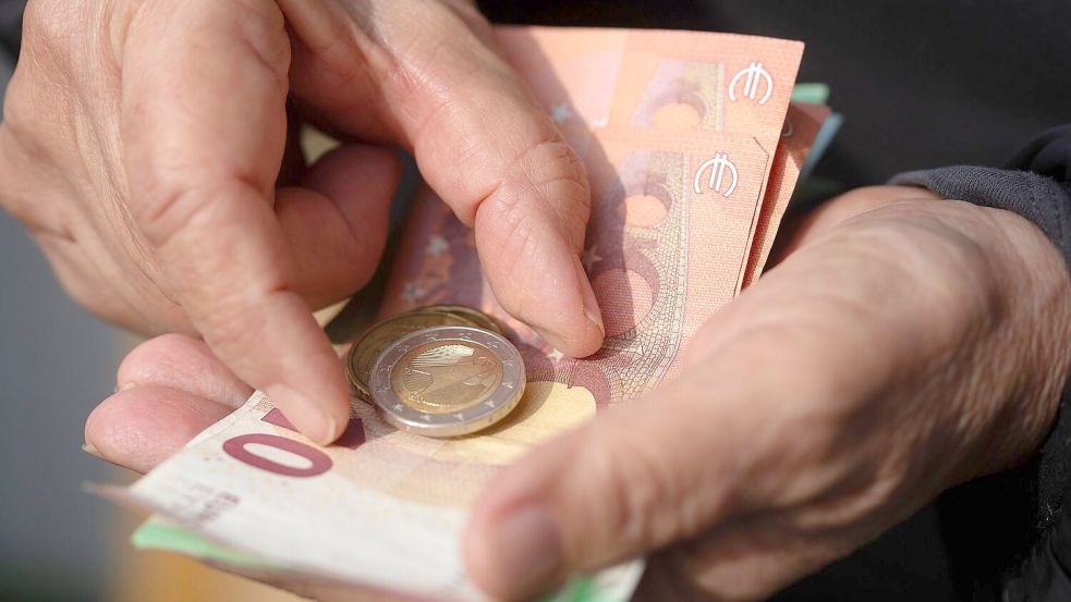 Reicht die gesetzliche Rente? (Symbolbild) Foto: Fernando Gutierrez-Juarez/dpa