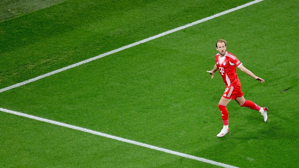 Harry Kane feiert sein Tor zum 1:0. Foto: Rolf Vennenbernd