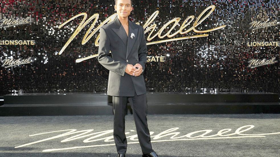 Jaafar Jackson (hier bei einer Filmpremiere in Los Angeles) spielt in „Michael“ seinen 2009 gestorbenen Onkel Michael Jackson. (Archivbild) Foto: Jordan Strauss