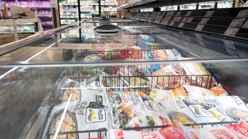 Supermärkte und Discounter halten ein großes Angebot tiefgekühlter Produkte für Kunden bereit. (Symbolbild) Foto: Sven Hoppe
