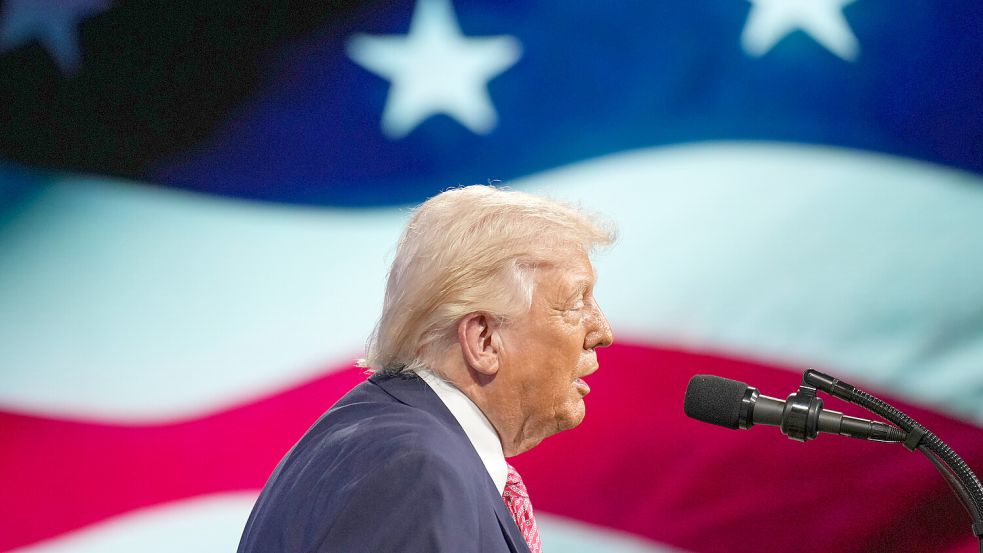 US-Präsident Trump Donald wird immer unbeliebter - auch in den eigenen Rängen. Foto: dpa/Mark Schiefelbein