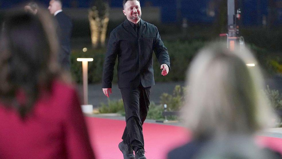 Der ukrainische Präsident Wolodymyr Selenskyj ist erleichtert über den Beschluss für das 90 Milliarden Euro schwere EU-Unterstützungsdarlehen für sein Land. Foto: Petros Karadjias