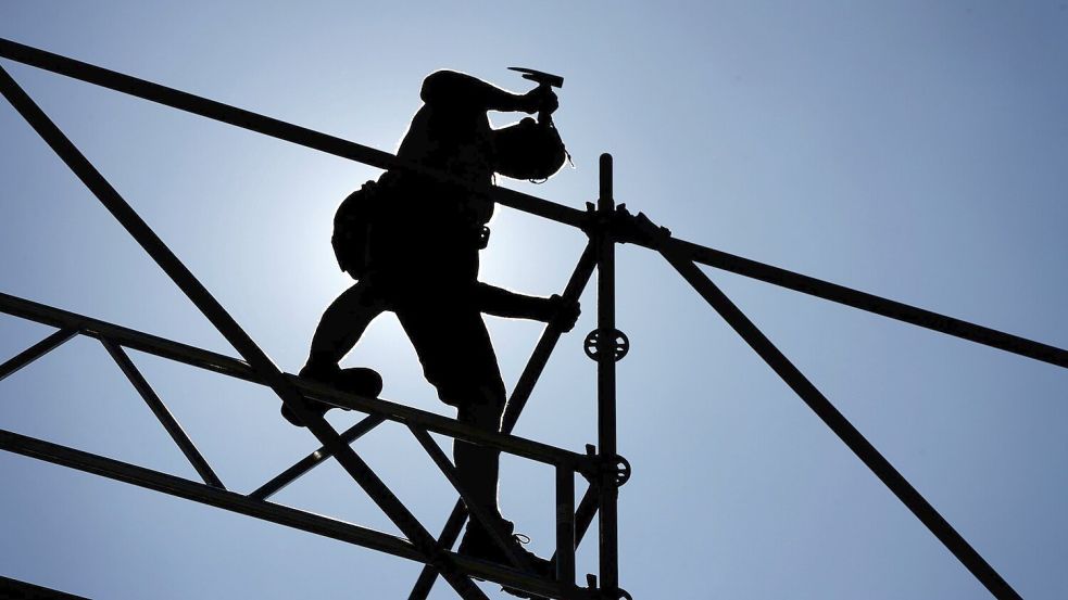 Hohe Ölpreise mit dem Iran-Krieg schlagen auf den Bau durch (Symbolbild) Foto: David-Wolfgang Ebener