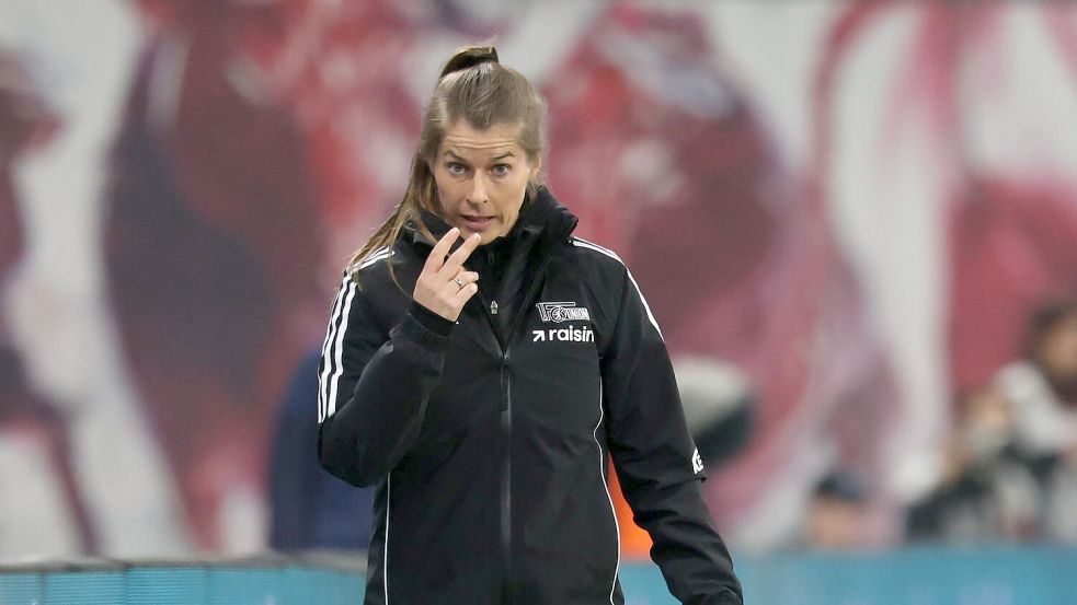 Trainerin Marie-Louise Eta von 1. FC Union Berlin war sehr engagiert an der Seitenlinie. Foto: Jan Woitas