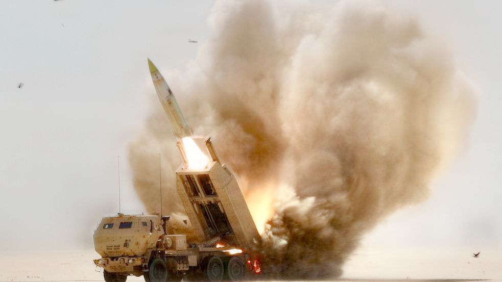 „Epic Fury“: Abschuss einer Himar-Rakete beim Angriff des US-Militärs auf den Iran. Foto: IMAGO/ZUMA Press Wire/US-Army