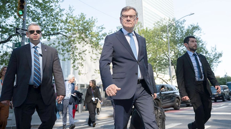 Außenminister Johann Wadephul (CDU) besucht die Vereinten Nationen in New York. Es ist auch eine Werbetour für die deutsche Kandidatur für einen nichtständigen Sitz im UN-Sicherheitsrat. Foto: Sebastian Gollnow