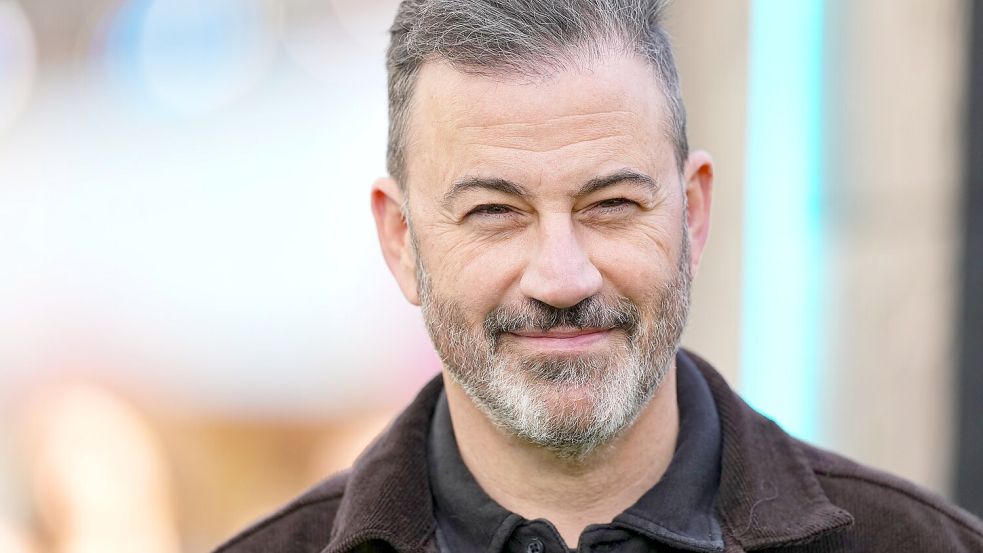 Jimmy Kimmel kritisiert in seiner Late-Night-Sendung nahezu jeden Tag US-Präsident Donald Trump. (Archivbild) Foto: Scott A Garfitt/Invision/dpa