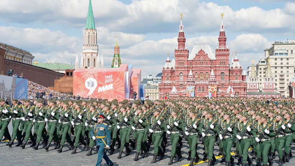 Bei der Siegesparade in Moskau sollen Tausende Soldaten marschieren, doch Panzer und Raketen werden nicht gezeigt. (Archivbild) Foto: Pelagia Tikhonova/M24/Moscow New