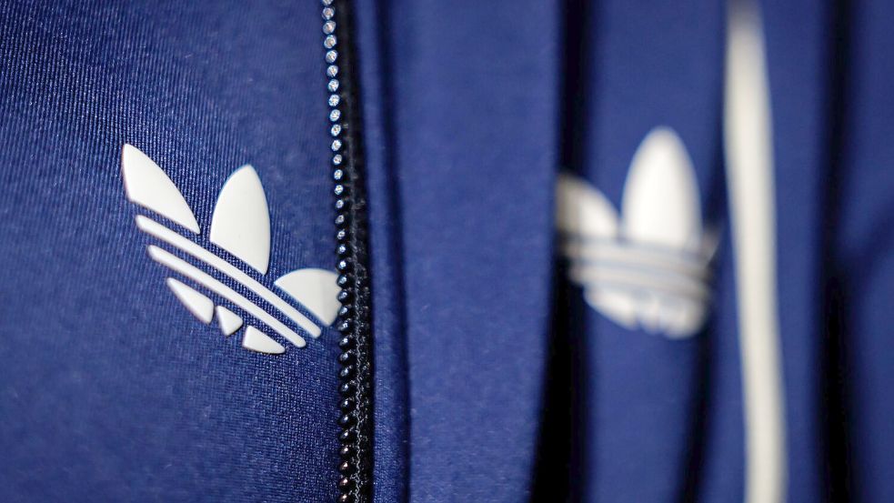 Trotz einer komplizierten Weltlage hat der Sportartikelkonzern Adidas eines der besten Quartale der Firmengeschichte hingelegt (Archivbild). Foto: Daniel Karmann