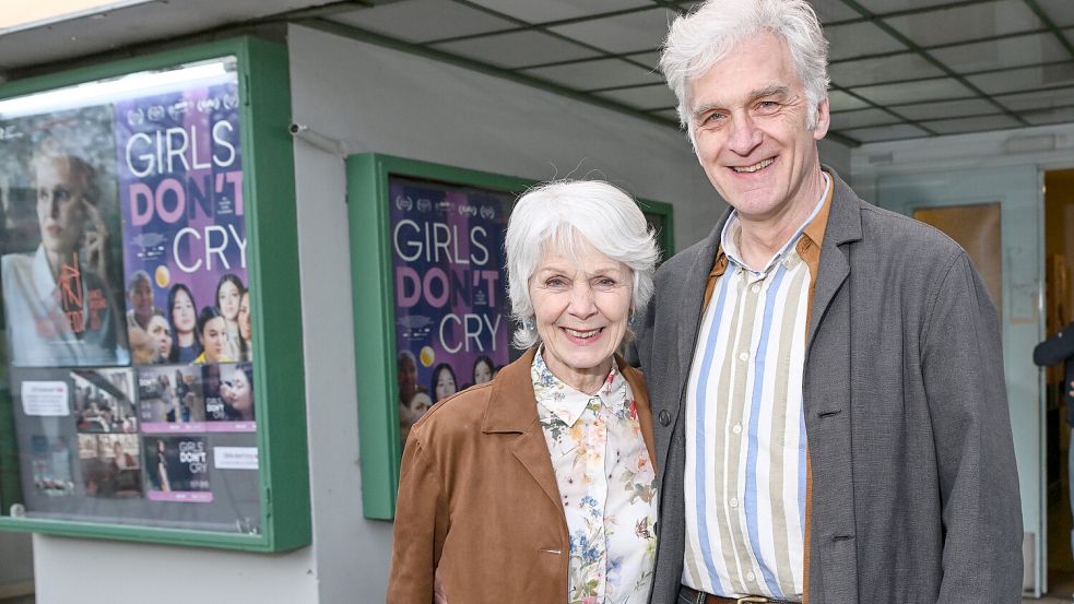 Sigrid Klausmann und Walter Sittler bei der Premiere des Filmes „Girls don‘t cry“ am Bundesplatz-Kino in Berlin am Montag. Foto: Foto: BrauerPhotos / O.Walterscheid