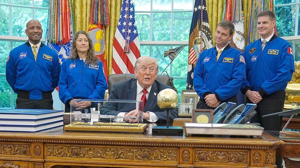 Trump hat den Astronauten der „Artemis 2“-Mission zu ihrem Flug um den Mond herum gratuliert. Foto: Matt Rourke