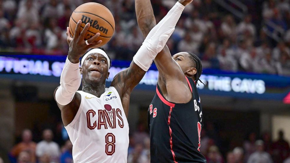 Dennis Schröder hatte einen starken Abend für Cleveland. Foto: David Dermer