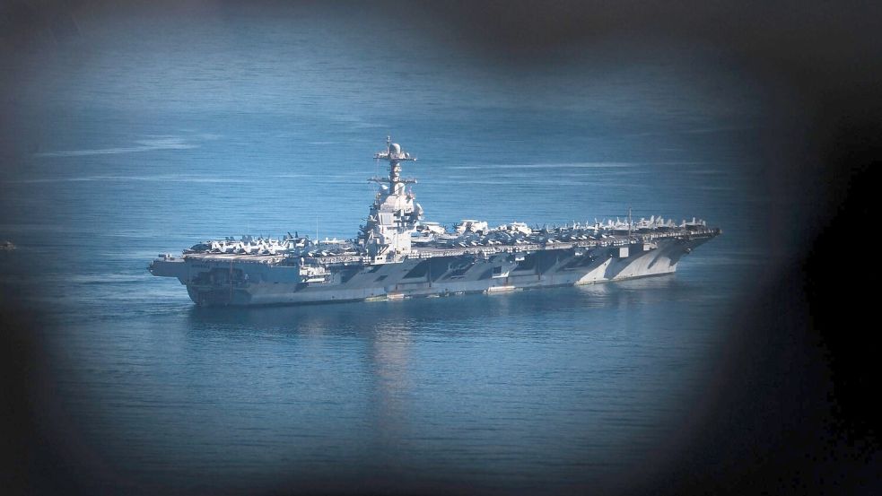 Die USA haben aktuell drei Flugzeugträger in der Region. (Archivbild) Foto: Giannis Angelakis/AP/dpa