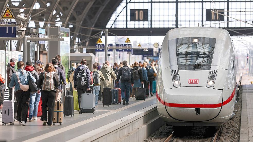 Für den Fernverkehr der Bahn gibt es eine neue Fahrscheinvariante. (Symbolbild) Foto: Jan Woitas