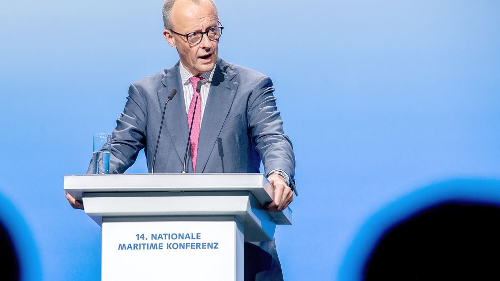 Friedrich Merz hielt die Eröffnungsrede bei der 14. Nationalen Maritimen Konferenz in Emden. Foto: dpa/Hauke-Christian Dittrich