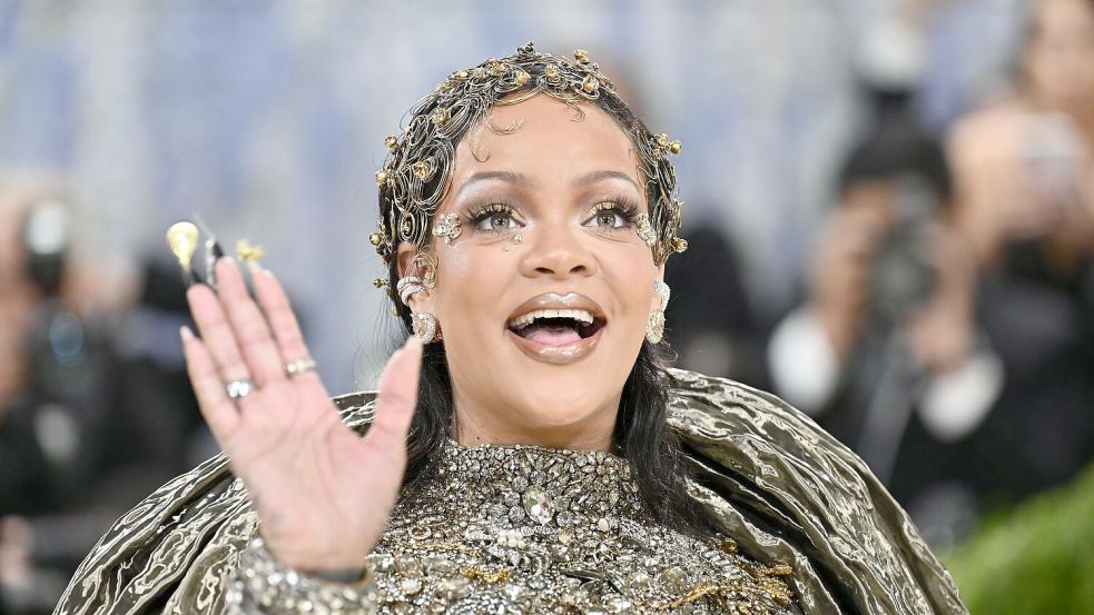 Sängerin Rihanna kam wie üblich als letzte. Foto: Evan Agostini