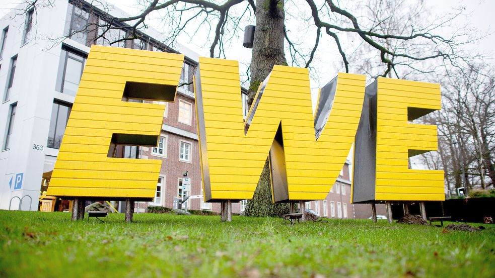 Die EWE wusste nichts von dem Verkauf des Gebäudes. Vera Struncius versuchte, Belege nachzureichen. Doch die kamen nicht an der richtigen Stelle an. Foto: Hauke-Christian Dittrich/dpa