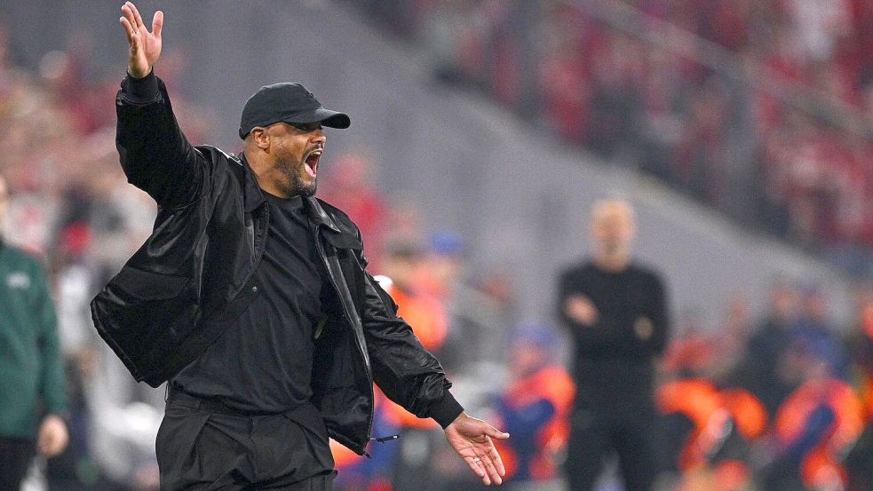 Nach seiner Gelb-Sperre im Hinspiel kehrte Bayern-Coach Vincent Kompany an die Seitenlinie zurück. Foto: Tom Weller