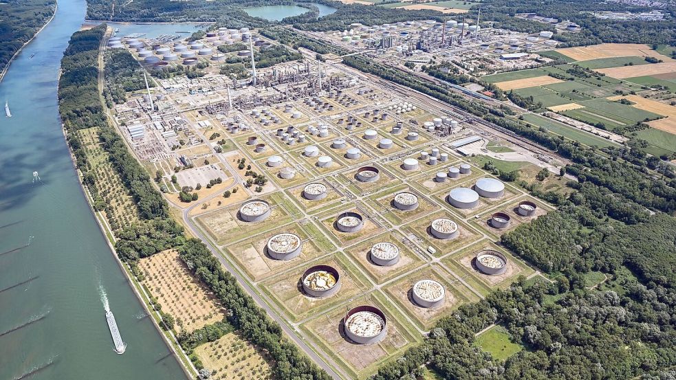 Die Industrie ist nur einer der Gründe für die Belastung des Grundwassers im Oberrheinbecken (Archivbild). Foto: Uli Deck