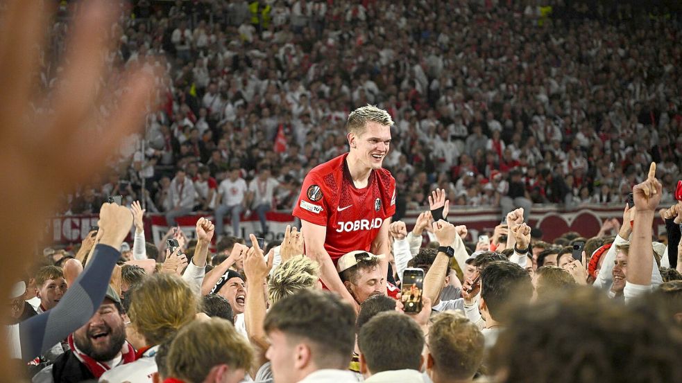 Einer der Freiburger Helden: Abwehrchef Matthias Ginter. Foto: Tom Weller/dpa