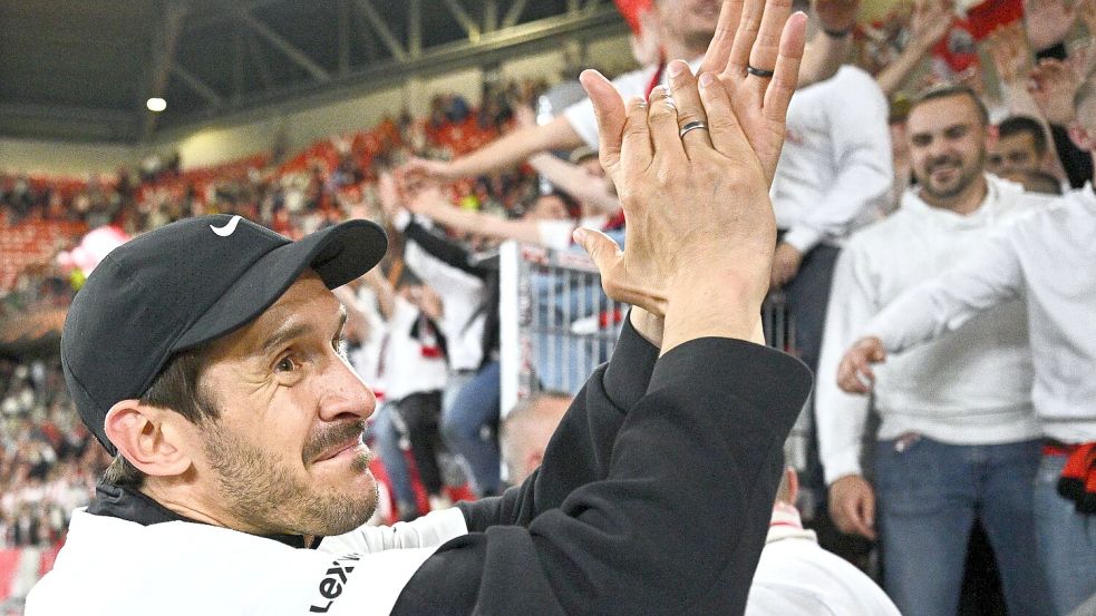 Folgte im Sommer 2024 auf Christian Streich: SC-Trainer Julian Schuster. Foto: Tom Weller/dpa