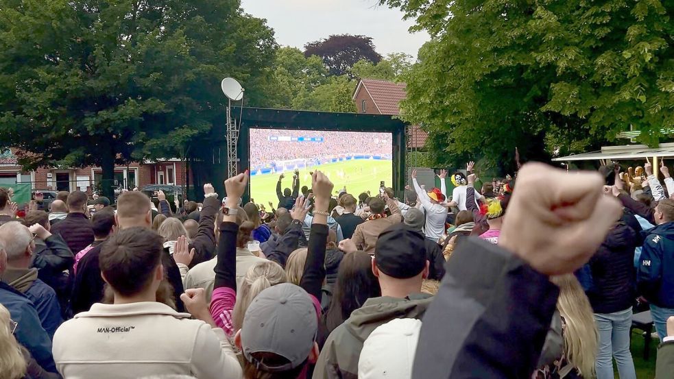 Auch zur Europameisterschaft 2024 gab es in Emden Public Viewing. Foto: Hannah Weiden/Archiv