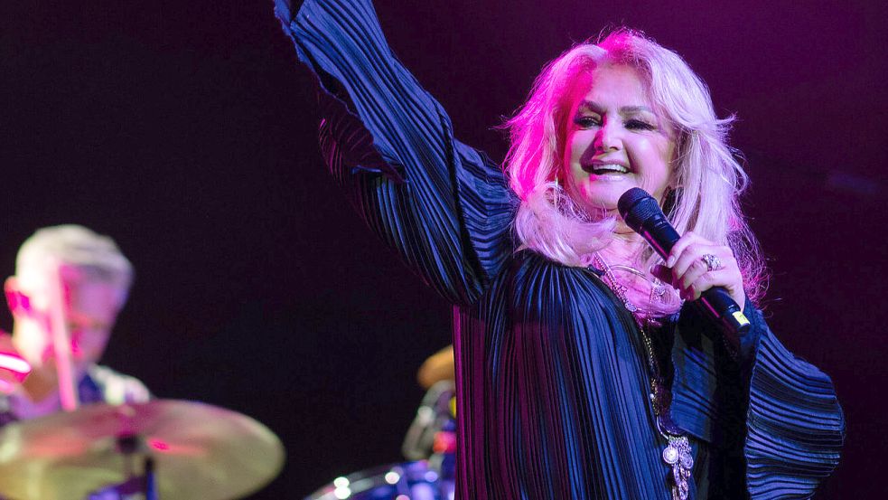 Die aus Wales stammende Sängerin Bonnie Tyler lebt seit mehreren Jahren an der Algarve. Dort liegt sie im Krankenhaus. Foto: Sebastian Gollnow/Archiv
