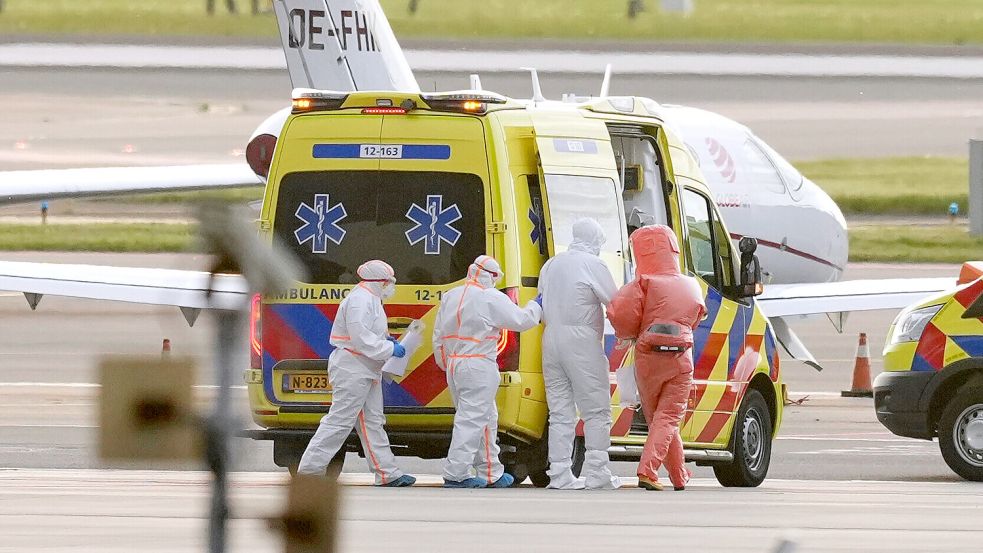 Es wurden bereits Patienten des Kreuzfahrtschiffes „MV Hondius“ evakuiert. Foto: dpa/AP /Peter Dejong