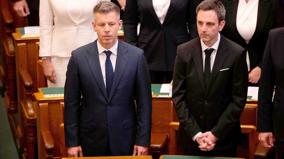 Ungarns Parlament at den bürgerlichen Politiker Peter Magyar (l.) zum neuen Ministerpräsidenten gewählt. Foto: Denes Erdos