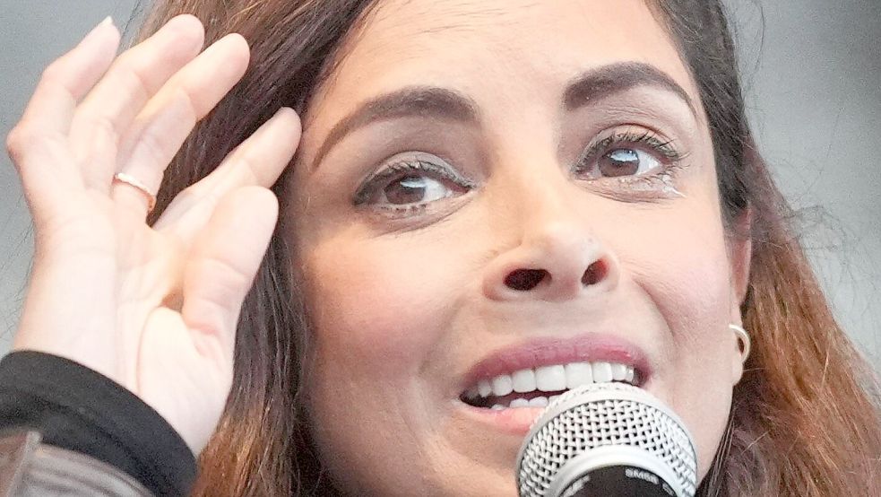 Collien Fernandes veröffentlichte ein deutliches Statement gegen patriarchale Gewalt auf Instagram nach dem Gerichtsbeschluss. Foto: dpa/Marcus Brandt