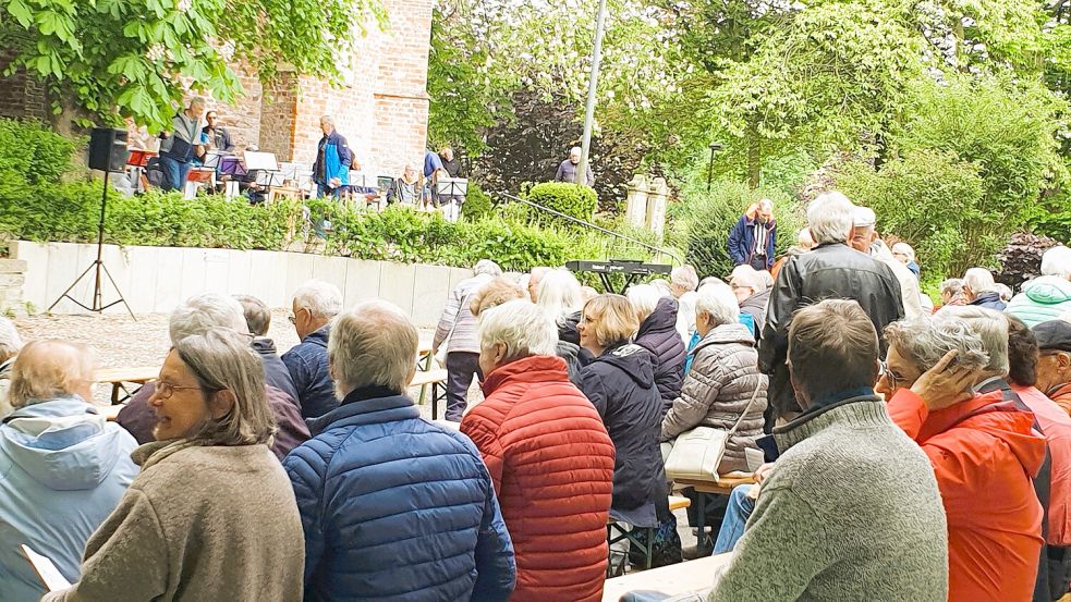 Bei der Reformierten Kirche in Loga ist ein Himmelfahrtsgottesdienst unter freiem Himmel geplant. Foto: privat/Archiv