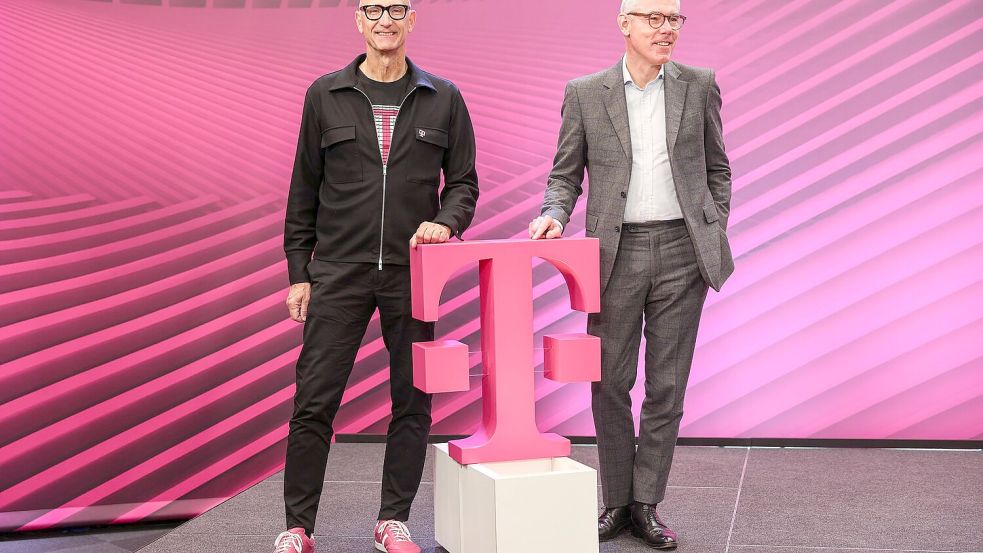 Die Magenta-Manager Tim Höttges (links) und Christian Illek. Foto: Oliver Berg