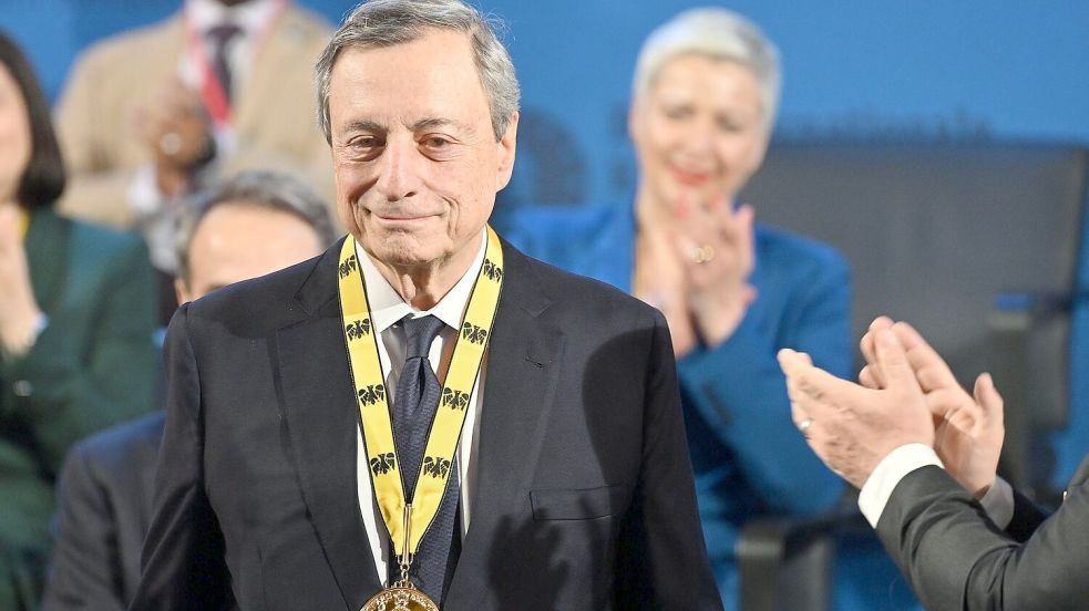 Der frühere EZB Präsident Mario Draghi sieht Europa erneut am Scheideweg. Foto: dpa/Henning Kaiser