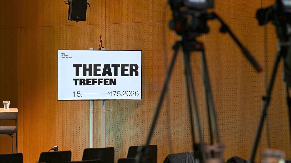 Für das Theatertreffen werden jährlich die „zehn bemerkenswertesten Inszenierungen“ nach Berlin eingeladen. (Archivbild) Foto: Jens Kalaene