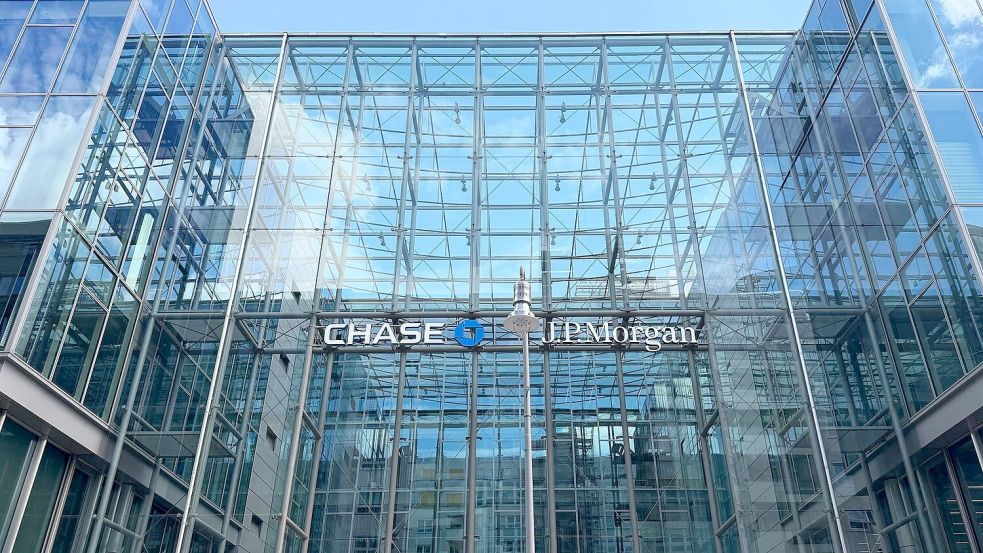 Schrittweise will Chase ihr App-basiertes Angebot für Privatkunden in Deutschland ausbauen und „zu einer führenden digitalen Hausbank“ für Verbraucher werden. Foto: Julian Degler/dpa