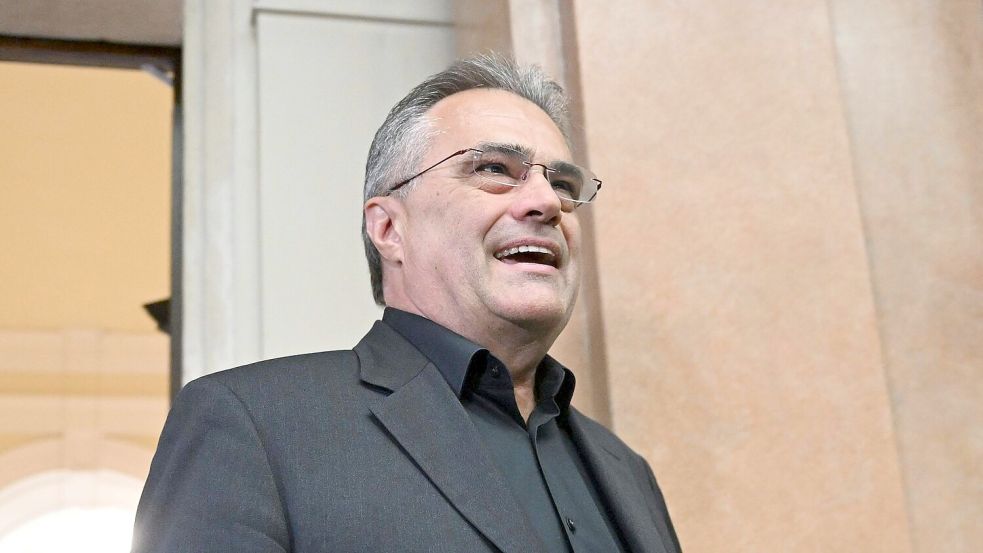 Der ehemalige Verfassungsschützer bestreitet die Vorwürfe. Foto: Helmut Fohringer