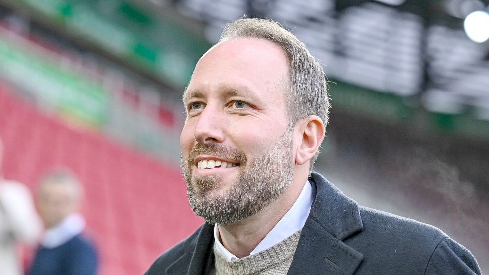 Nach dem gescheiterten Experiment mit Sandro Wagner setzt Augsburgs Boss Michael Ströll auf Manuel Baum als Coach. (Archivbild) Foto: Harry Langer