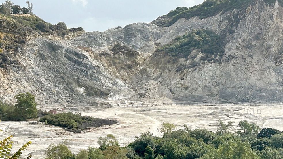 Die Region Neapel ist von einem Erdbeben erschüttert worden. Dort befindet sich ein Supervulkan, die Phlegräischen Felder. (Archivfoto) Foto: Christoph Sator