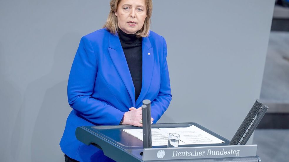 Arbeitsministerin Bärbel Bas (SPD) löst mit ihrer Aussage zum „Einheitsbraun“ eine Debatte aus, die sie sich selbst und der Gesellschaft hätte ersparen können. Foto: Michael Kappeler/dpa