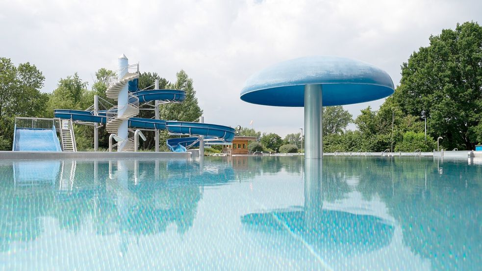 Bei sommerlichen Temperaturen kommen mehrere Menschen bei Badeunfällen ums Leben. (Archivbild) Foto: Sebastian Gollnow