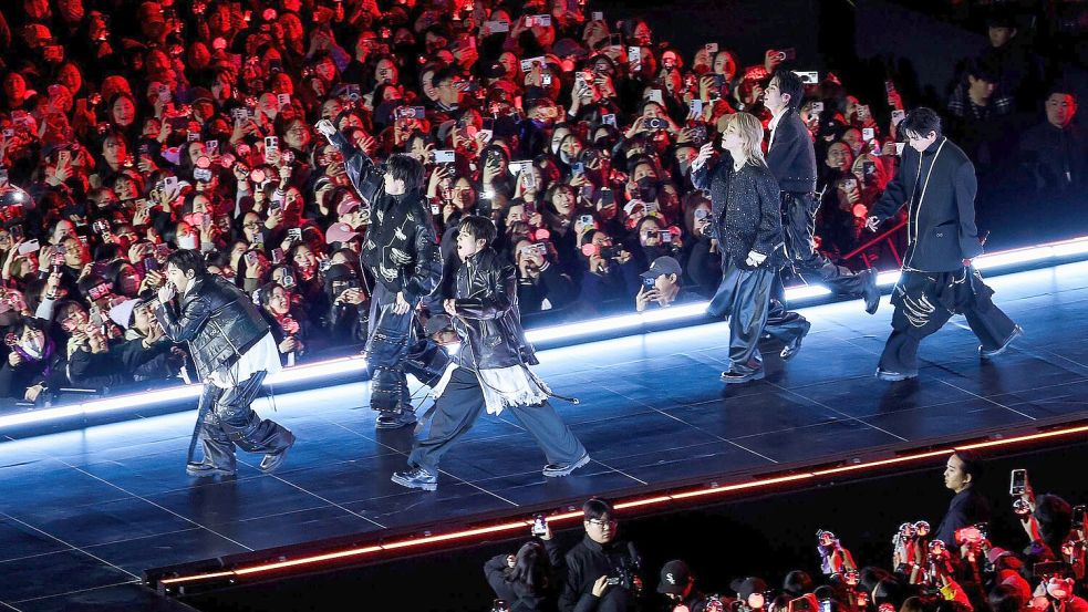 Die Boyband BTS hat bei den American Music Awards abgeräumt. (Archivbild) Foto: Kim Hong-Ji/Pool Reuters/AP/dpa