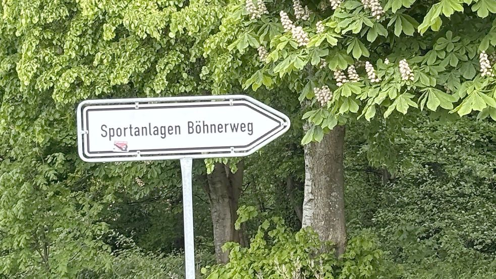 Die Sportanlage am Böhnerweg in Wallinghausen ist seit Jahren das Sorgenkind des SV Wallinghausen. Der Fußballverein kann den dortigen Rasenplatz aufgrund von baulichen Mängeln kaum nutzen. Foto: Mieke Matthes